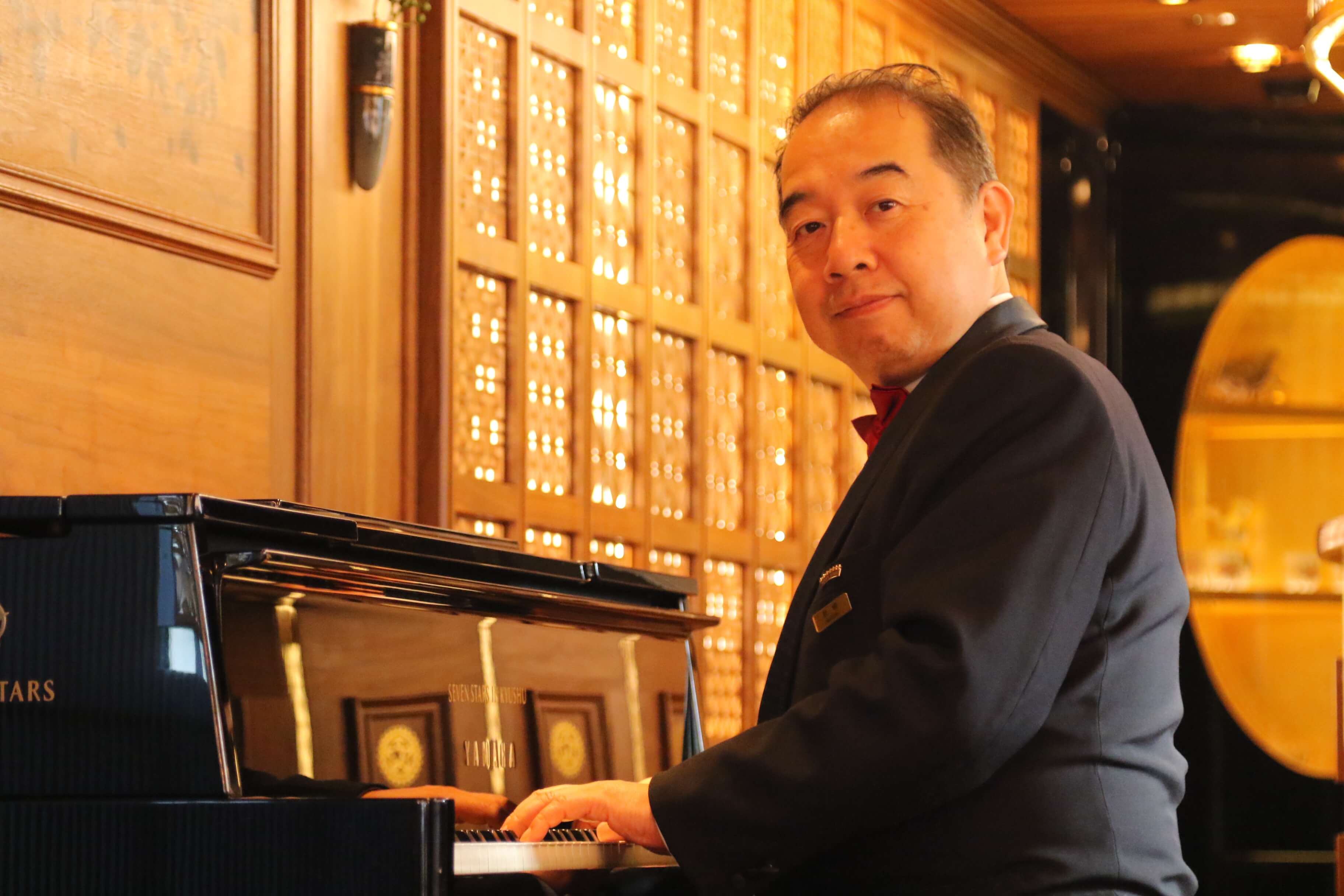 ジャズピアニスト岩崎大輔オフィシャルWebサイトのプロフィールメイン画像